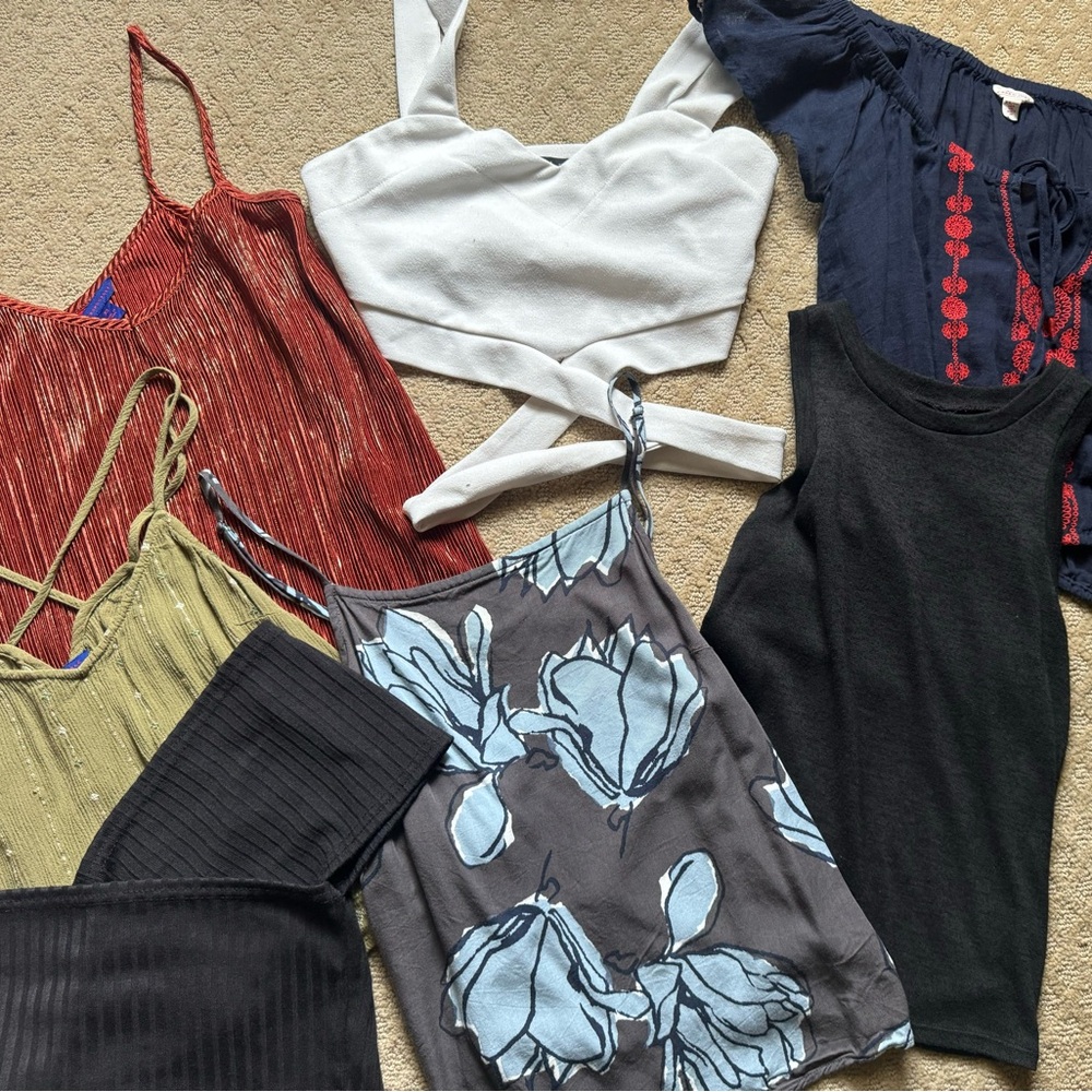 Lot of 7 XS Summer Tops